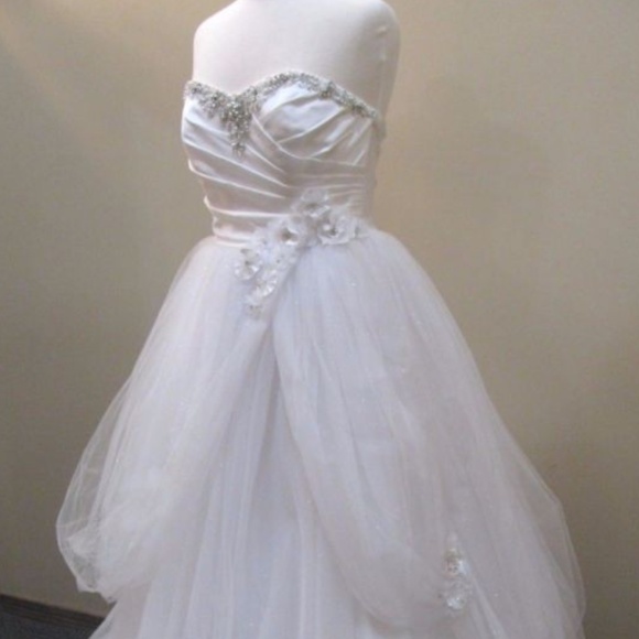 Alfred Angelo Disney Fairytale Belle 235 sz 14 - Picture 11 of 15